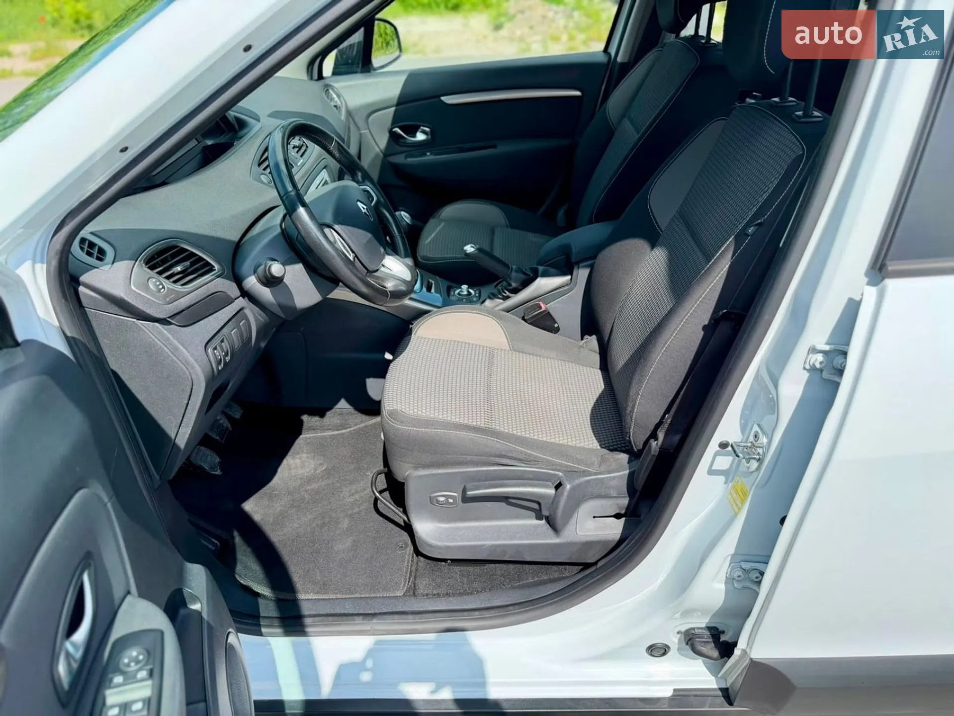 2014 Renault Scenic - мініатюра 27