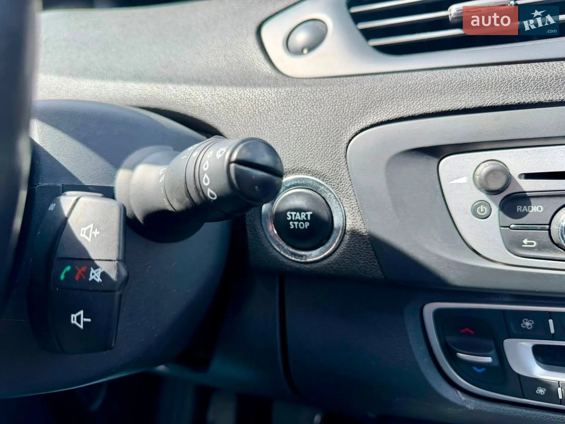 2014 Renault Scenic - мініатюра 60