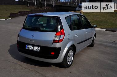 Минивэн Renault Scenic 2005 в Ровно