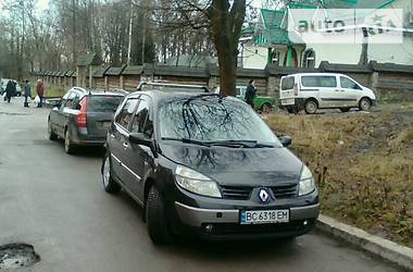 Минивэн Renault Scenic 2004 в Стрые