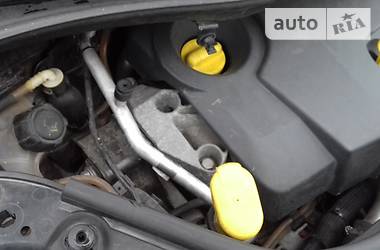 Хэтчбек Renault Scenic 2004 в Львове