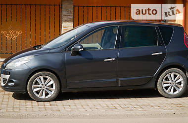 Минивэн Renault Scenic 2010 в Межгорье