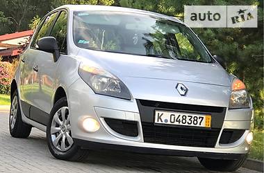 Минивэн Renault Scenic 2011 в Дрогобыче