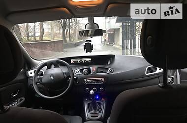 Хэтчбек Renault Scenic 2010 в Ровно