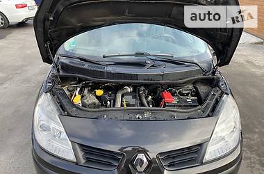 Хетчбек Renault Scenic 2008 в 