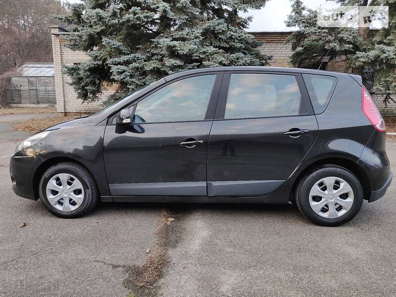 Хетчбек Renault Scenic 2010 в Києві