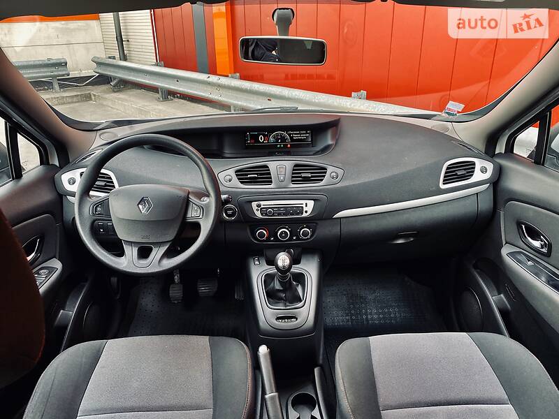 Хетчбек Renault Scenic 2014 в Києві