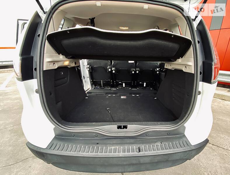 Хетчбек Renault Scenic 2014 в Києві