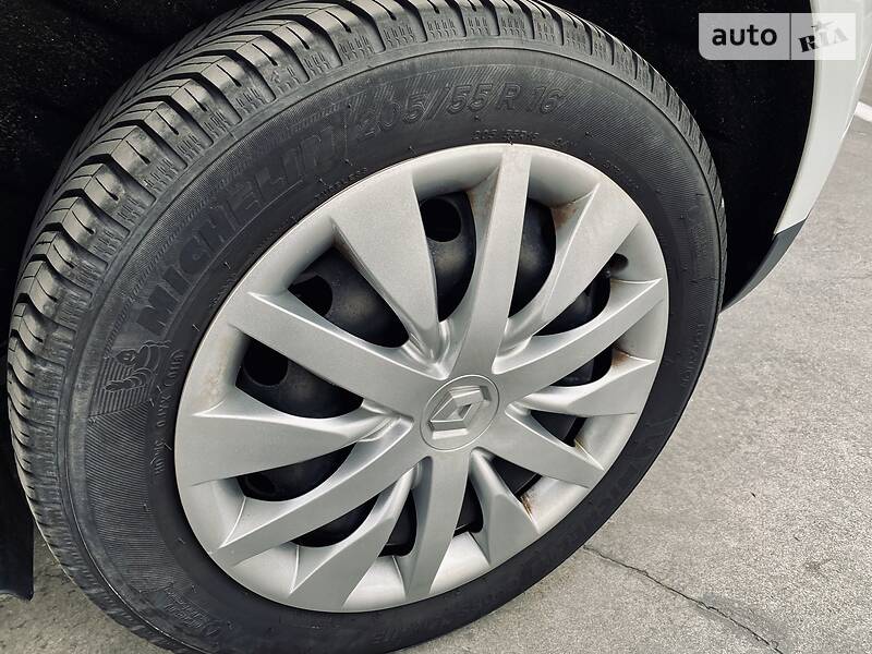 Хетчбек Renault Scenic 2014 в Києві