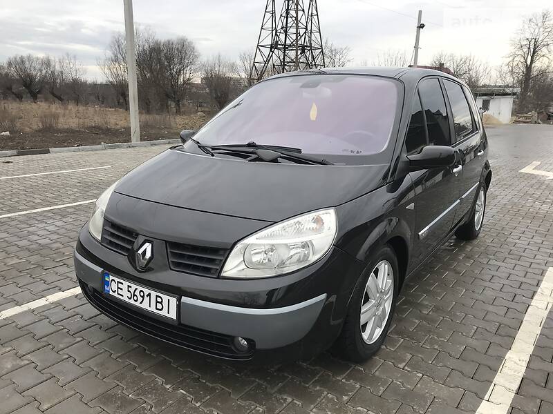 Хетчбек Renault Scenic 2004 в 