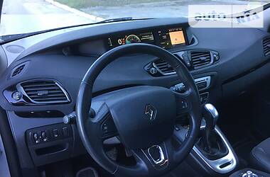 Мінівен Renault Scenic 2016 в 