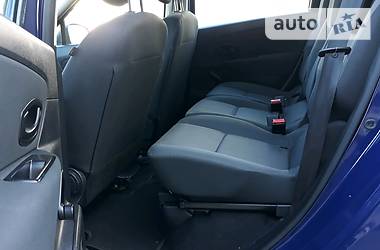 Мінівен Renault Scenic 2011 в 