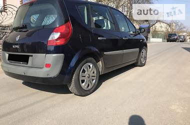 Хэтчбек Renault Scenic 2007 в 