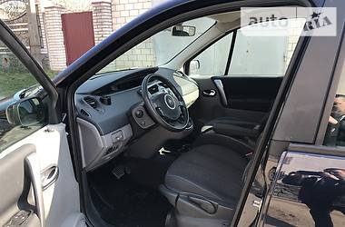 Хэтчбек Renault Scenic 2007 в 