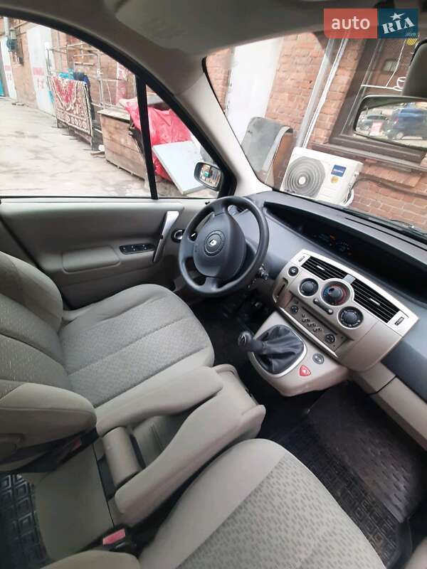Минивэн Renault Scenic 2006 в Житомире