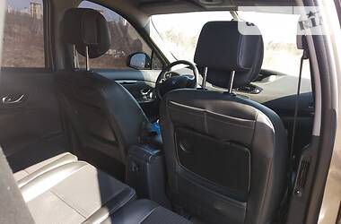 Мінівен Renault Scenic 2011 в 