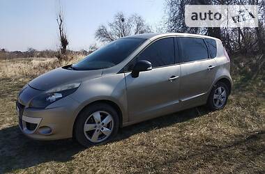 Мінівен Renault Scenic 2011 в 