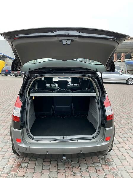 Мінівен Renault Scenic 2006 в Рівному фото 14 Мінівен Renault Scenic 2006 в Рівному