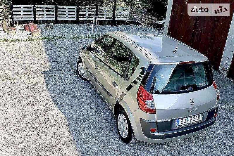 Мінівен Renault Scenic 2006 в Бурштині