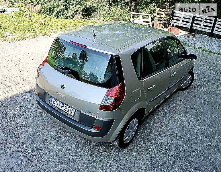 Мінівен Renault Scenic 2006 в Бурштині