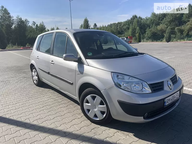 Хетчбек Renault Scenic 2006 в 