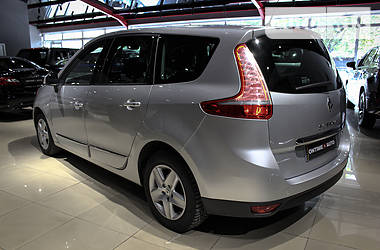 Другие легковые Renault Scenic 2015 в Одессе