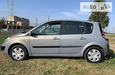 Минивэн Renault Scenic 2005 в Ровно