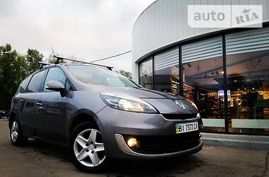 Универсал Renault Scenic 2012 в Кременчуге