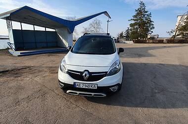 Хетчбек Renault Scenic 2015 в Кам'янському