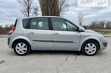 Минивэн Renault Scenic 2004 в Новой Ушице