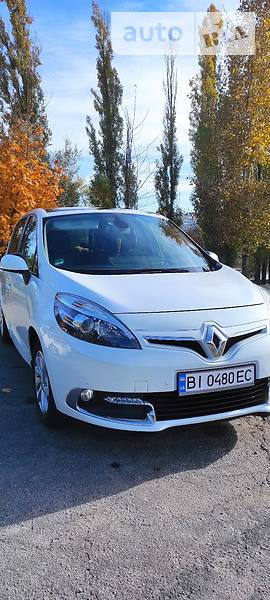 Универсал Renault Scenic 2013 в 