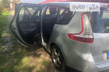 Минивэн Renault Scenic 2011 в Харькове