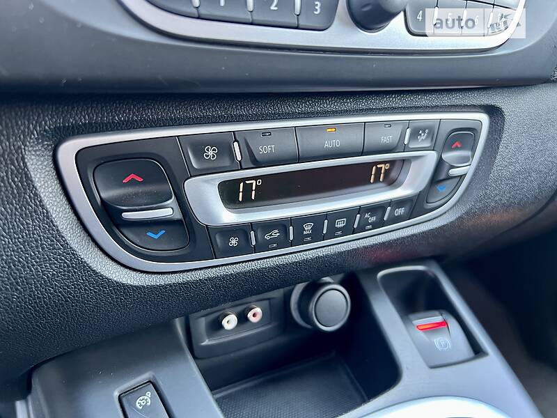 Мінівен Renault Scenic 2009 в Чернівцях