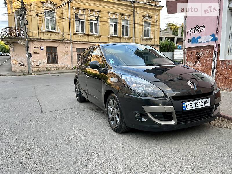 Мінівен Renault Scenic 2009 в Чернівцях