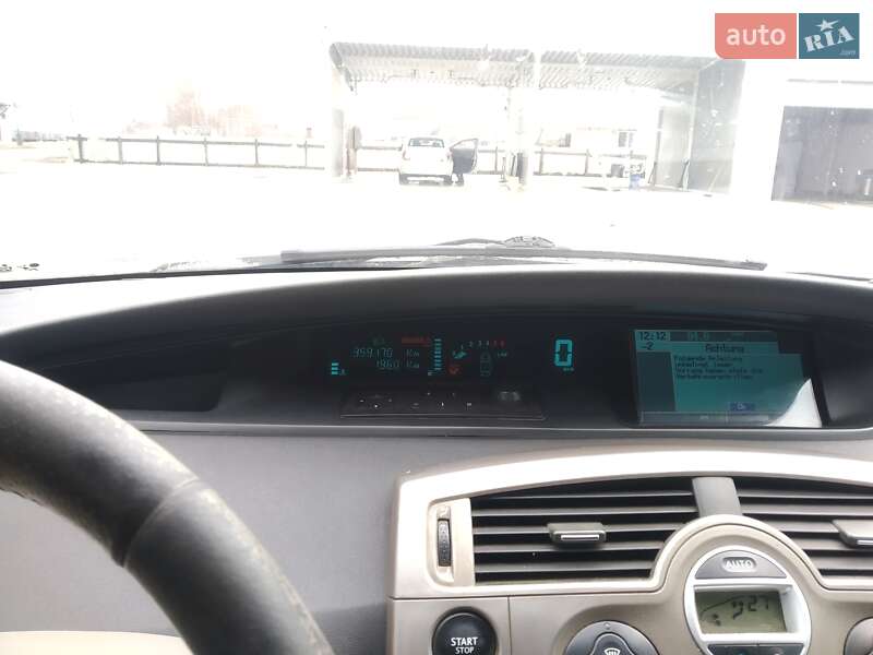 Минивэн Renault Scenic 2004 в Нововолынске