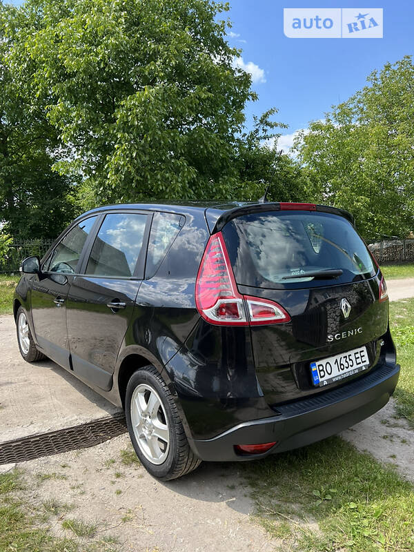 Минивэн Renault Scenic 2010 в Кременце