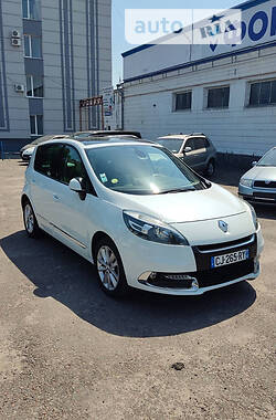 Минивэн Renault Scenic 2013 в Ровно