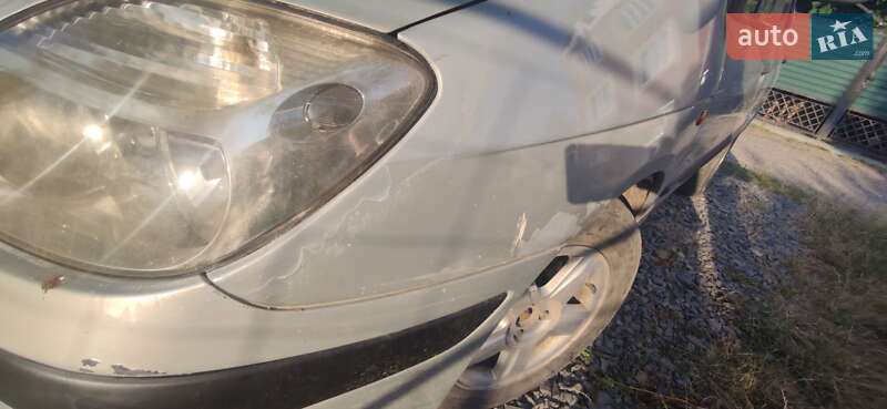 Минивэн Renault Scenic 2002 в Мукачево