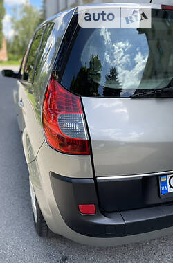 Минивэн Renault Scenic 2007 в Чернигове