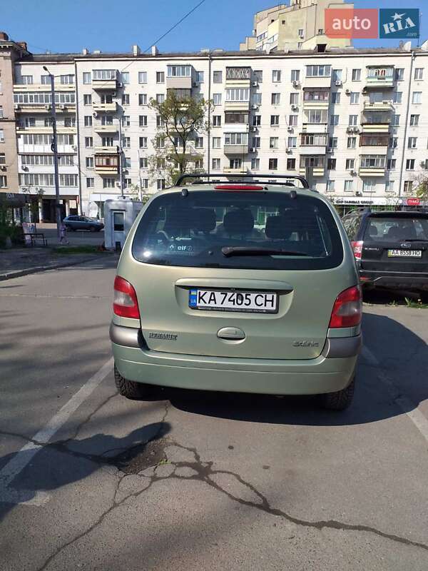 Мінівен Renault Scenic 2004 в Києві