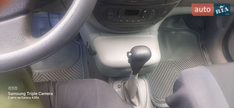 Мінівен Renault Scenic 2004 в Києві