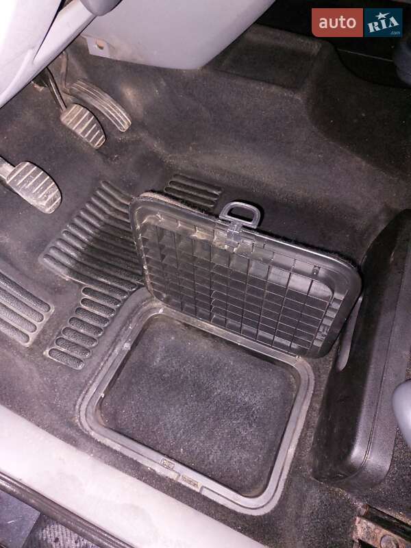 Мінівен Renault Scenic 2006 в Хмельницькому