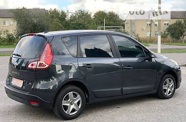 Мінівен Renault Scenic 2010 в Дубні