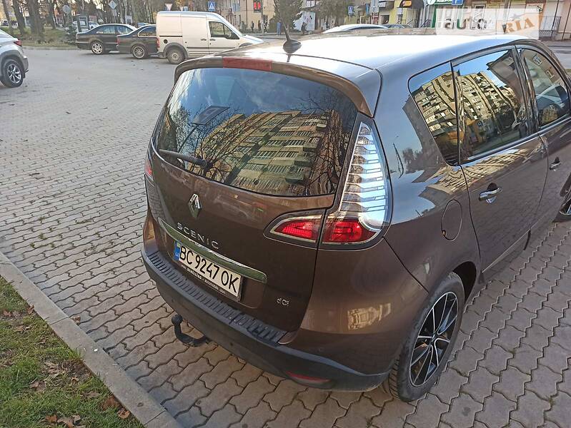 Минивэн Renault Scenic 2012 в Дрогобыче