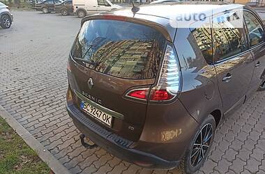 Минивэн Renault Scenic 2012 в 