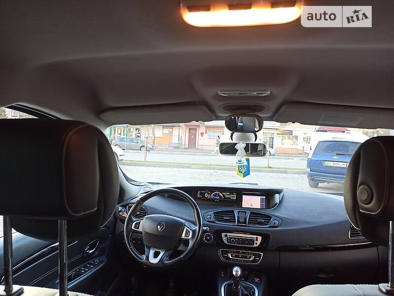 Минивэн Renault Scenic 2012 в Дрогобыче