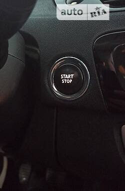 Минивэн Renault Scenic 2012 в 