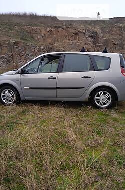 Минивэн Renault Scenic 2004 в 