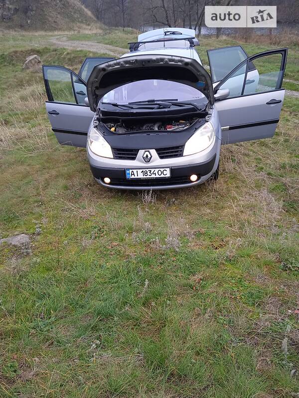 Минивэн Renault Scenic 2004 в Белой Церкви