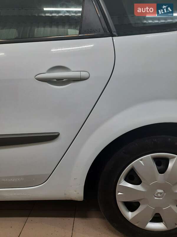 Минивэн Renault Scenic 2007 в Лохвице